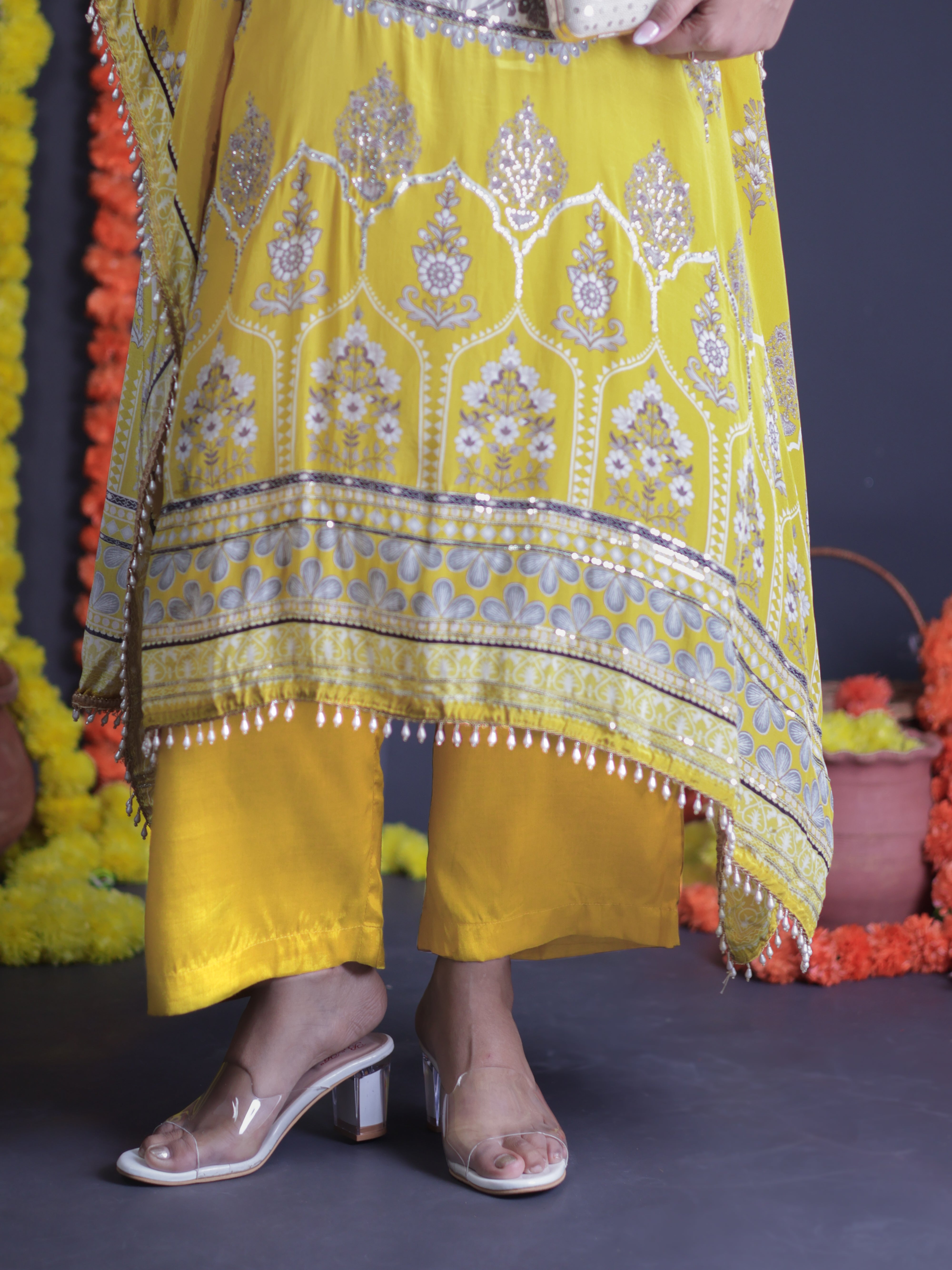 GILDED YELLOW WHITE EMBELLISHED KAFTAN KURTA SET