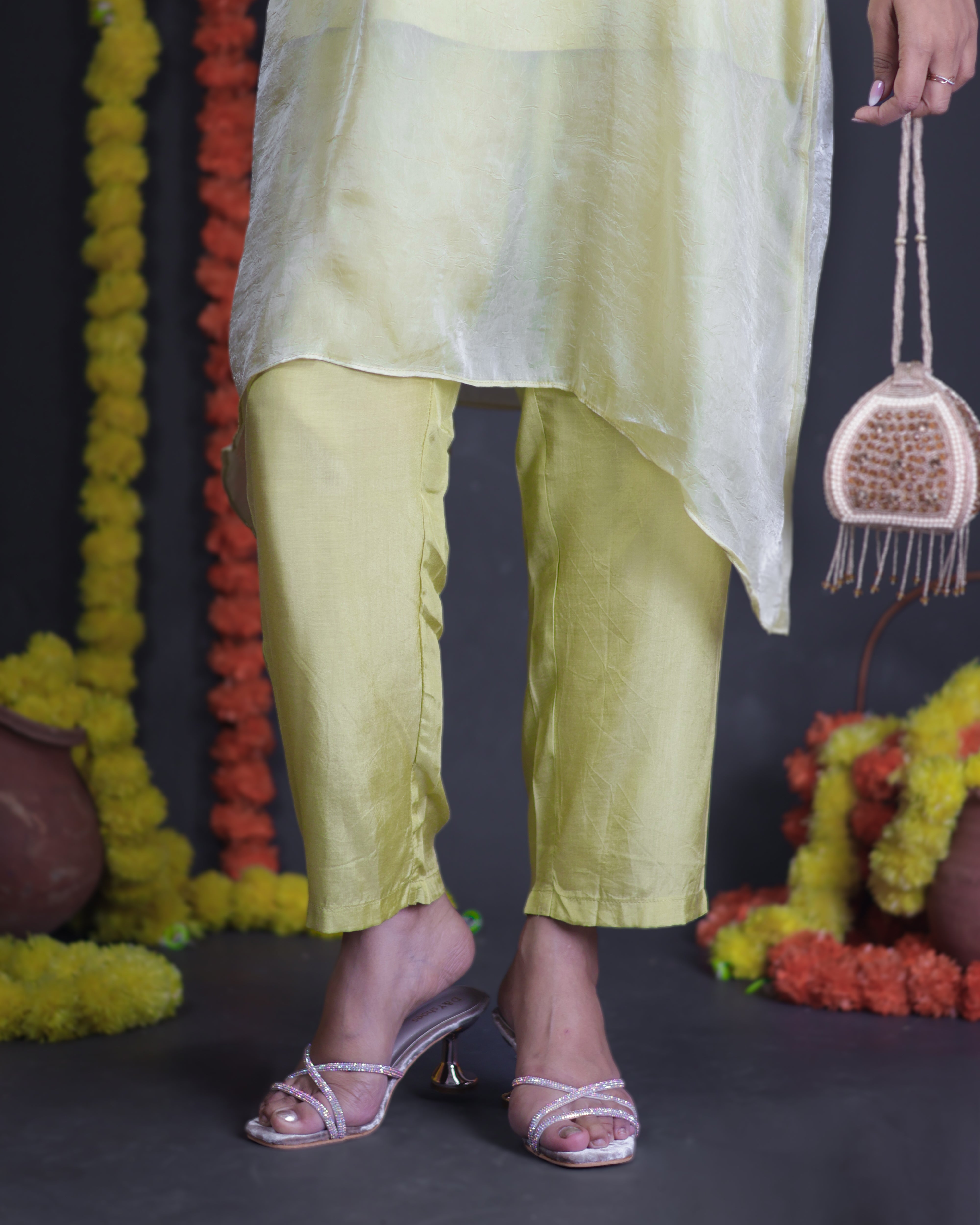 LIME GREEN SHIMMER EMBROIDERED EMPIRE-CUT KURTA SET