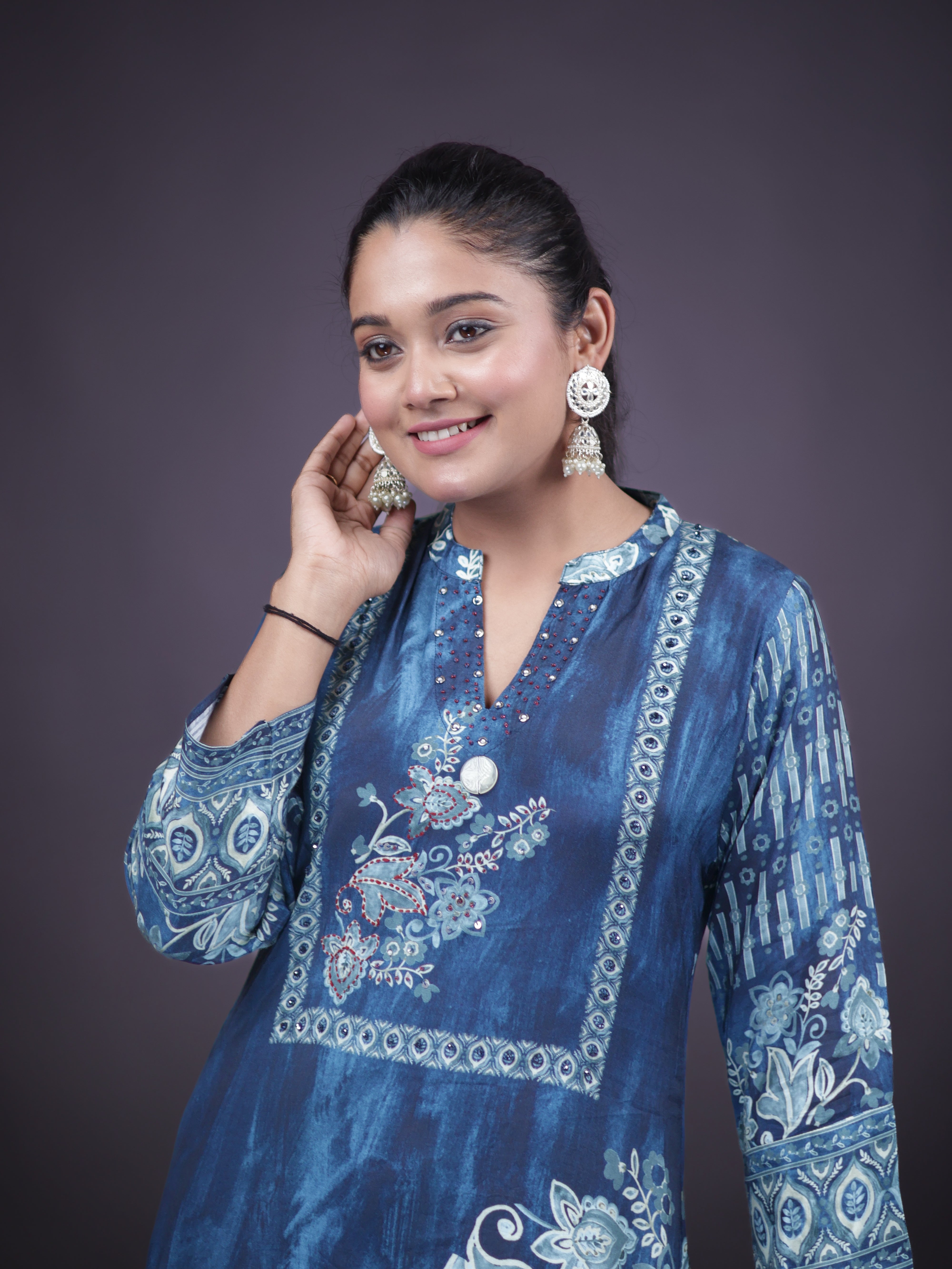 INDIGO BLOOMS EMBELLISHED PURE MUSLIN SUIT SET