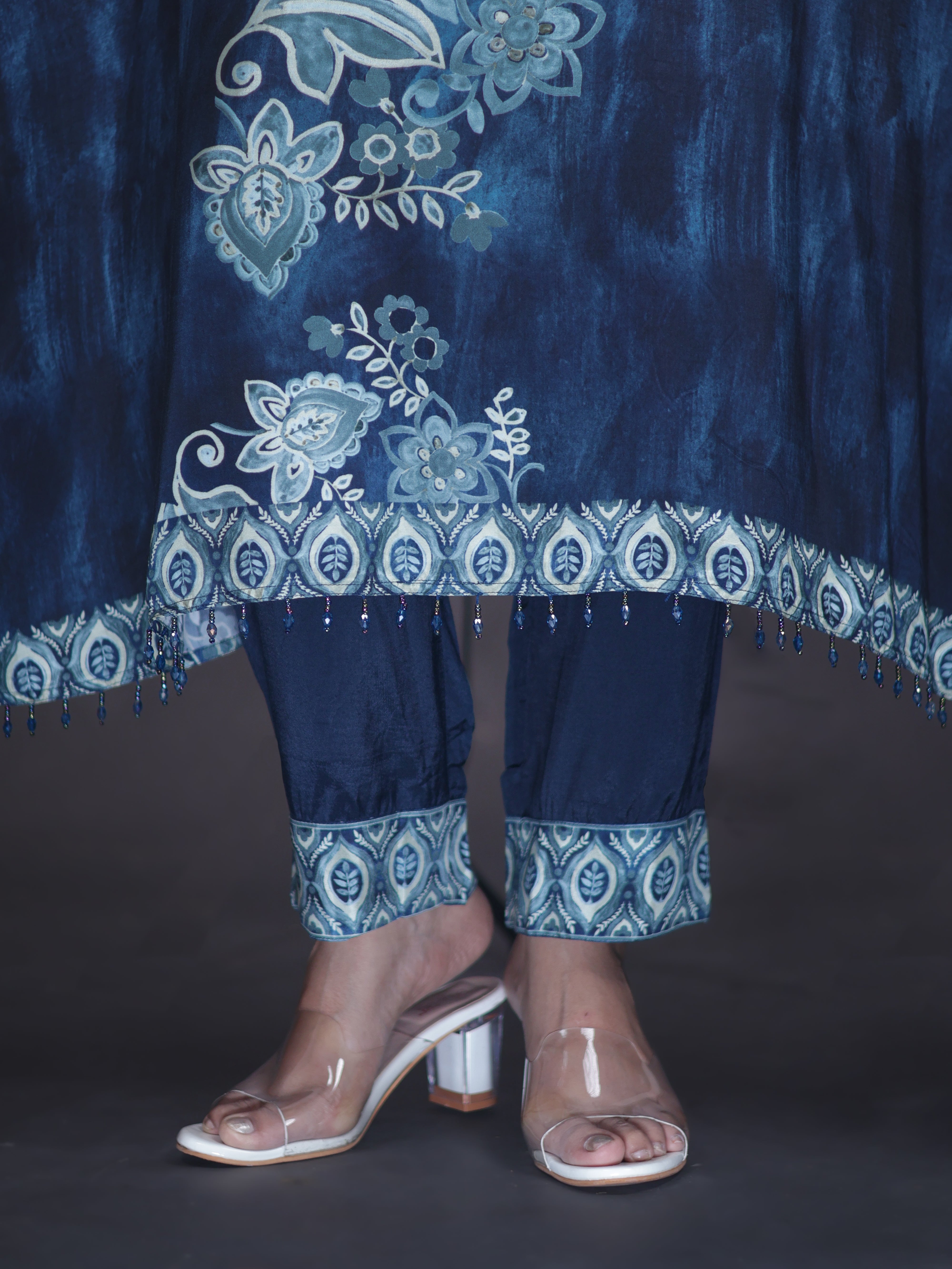 INDIGO BLOOMS EMBELLISHED PURE MUSLIN SUIT SET