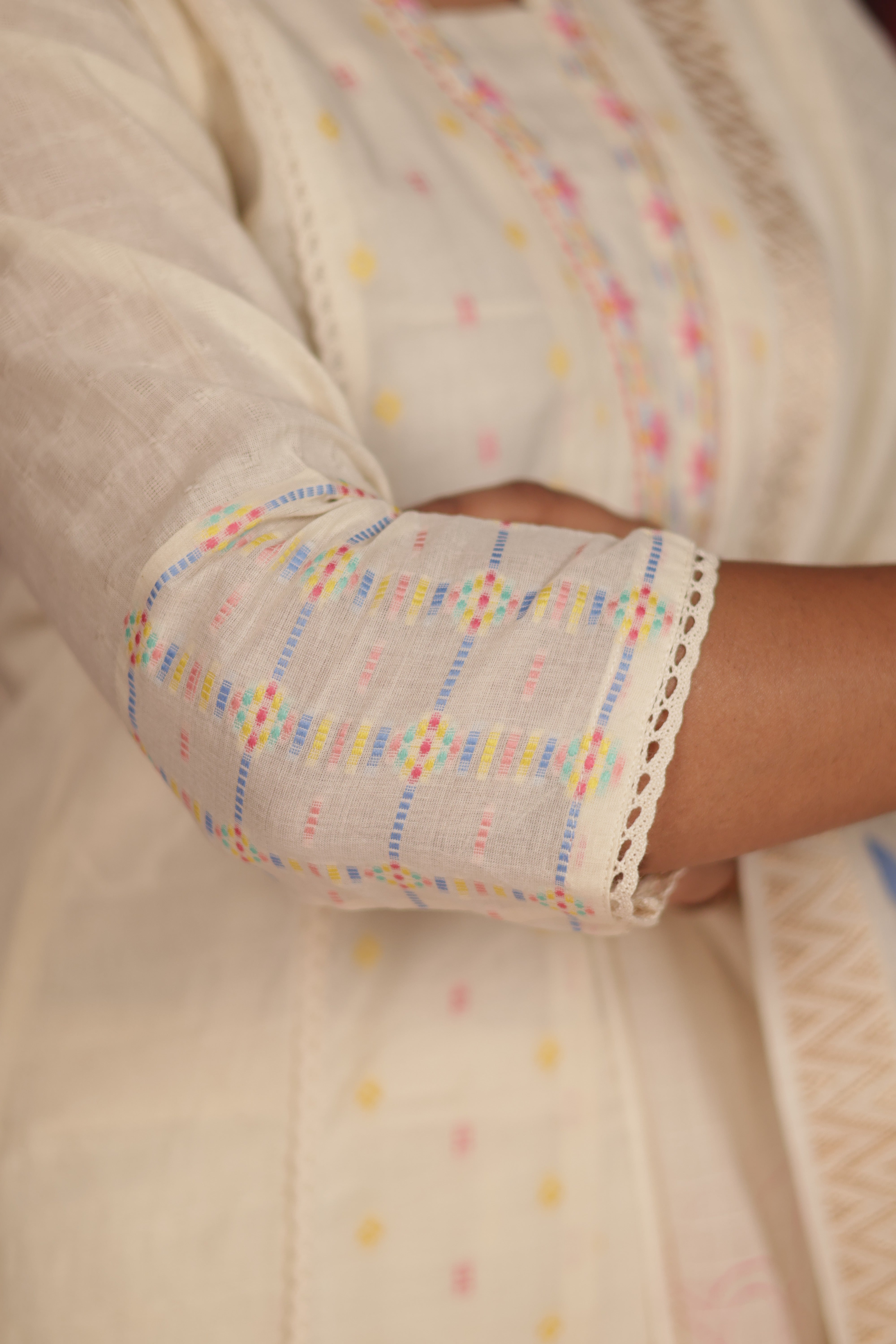 RANGKAARI THREADS OF KUTCH COTTON SUIT SET