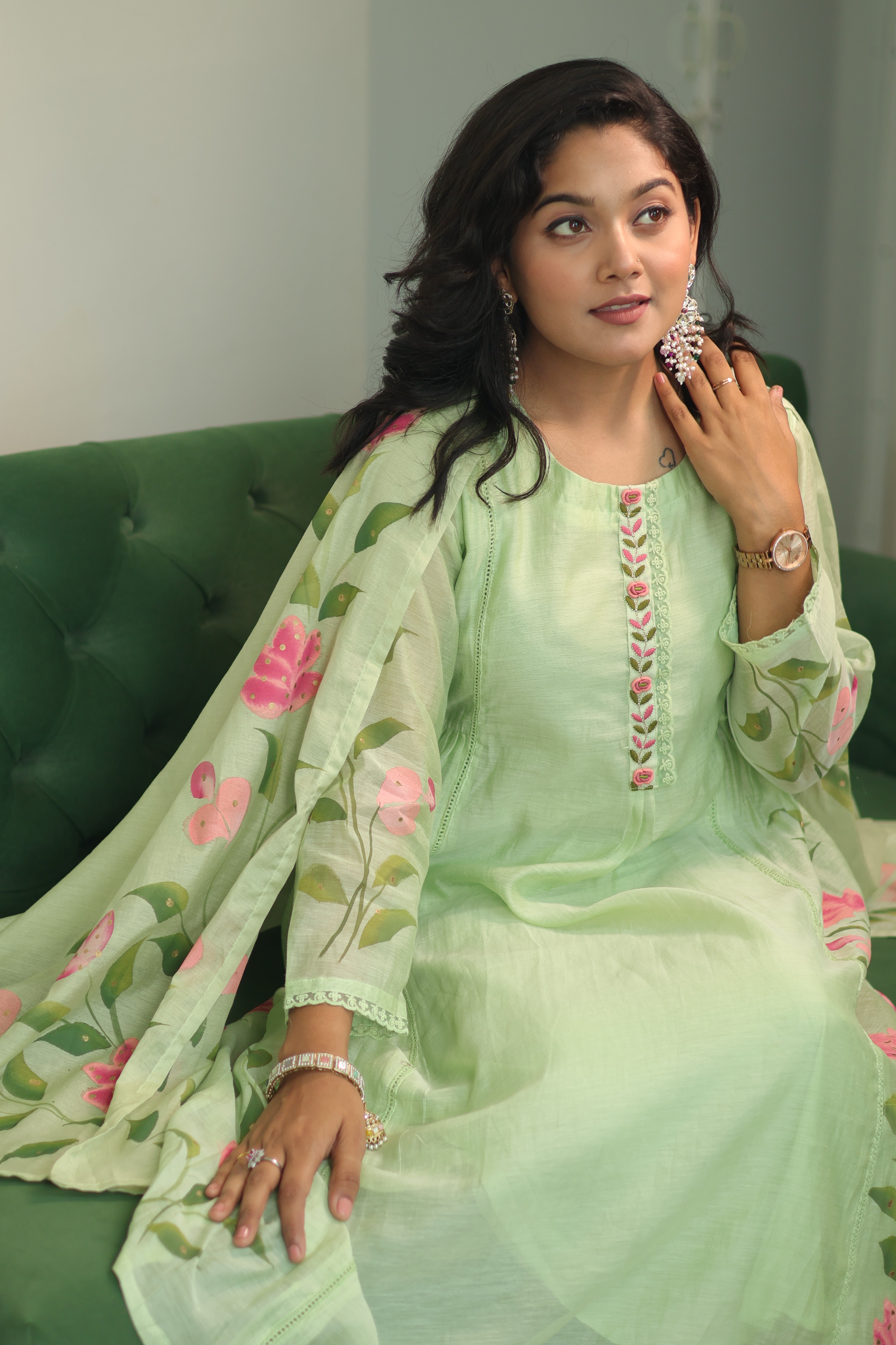 RANGKAARI BLOSSOM THREADWORK MUL CHANDERI SUIT SET