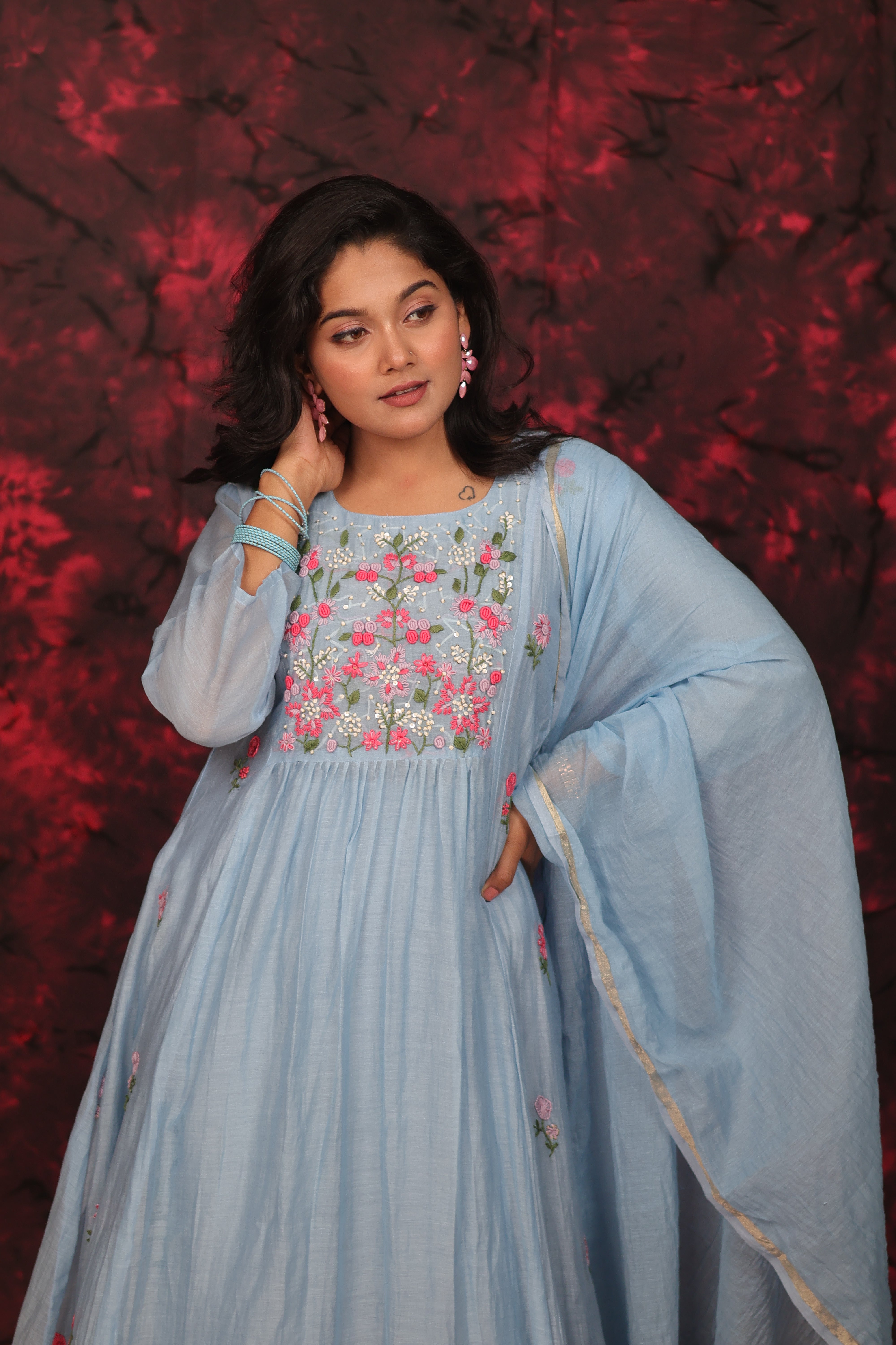 TAANABAANA THREAD EMBROIDERED BLUE MUL CHANDERI SUIT SET