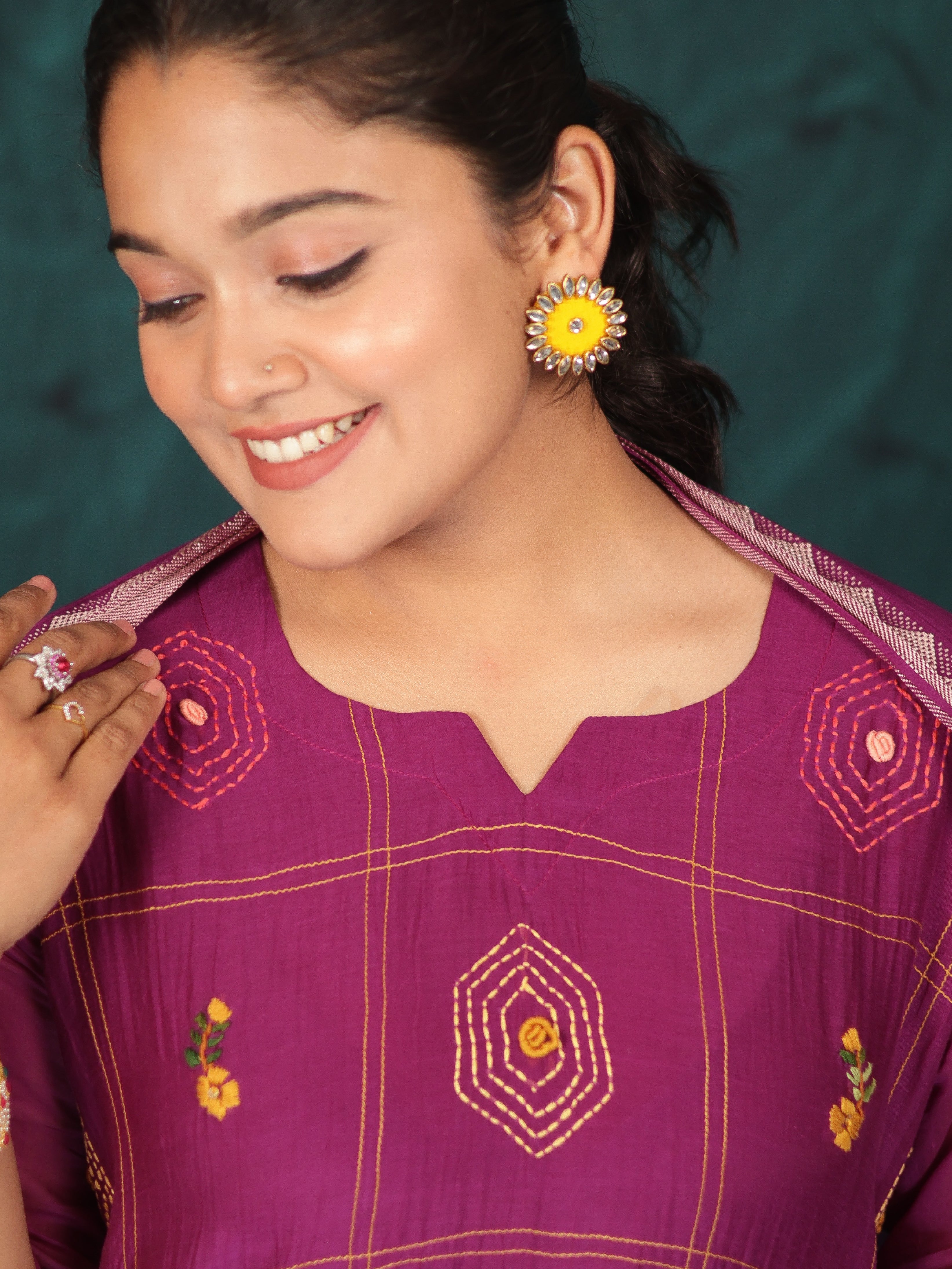 TAANA BAANA THREADWORK PURPLE MUL CHANDERI SUIT SET