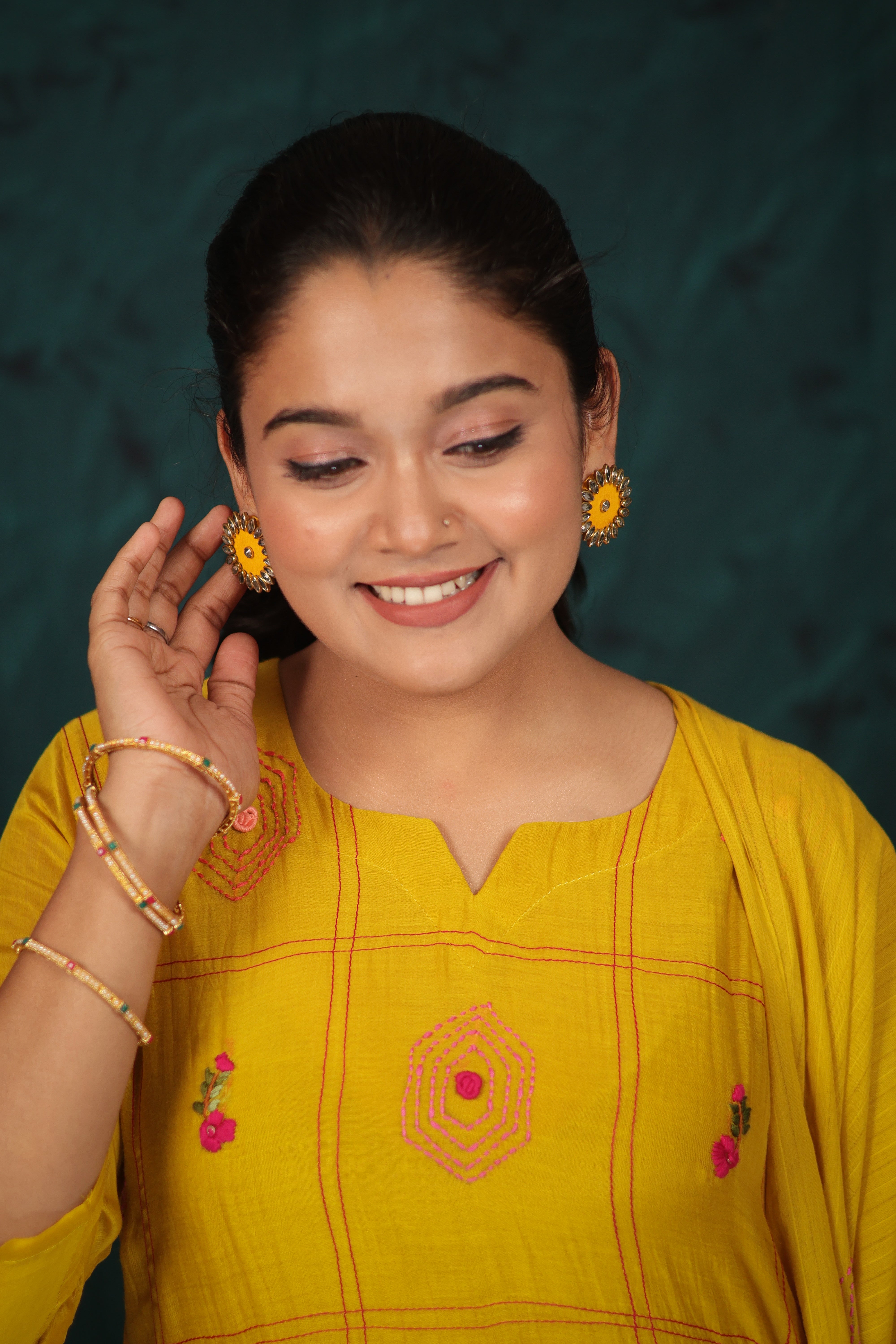 TAANA BAANA THREADWORK YELLOW MUL CHANDERI SUIT SET