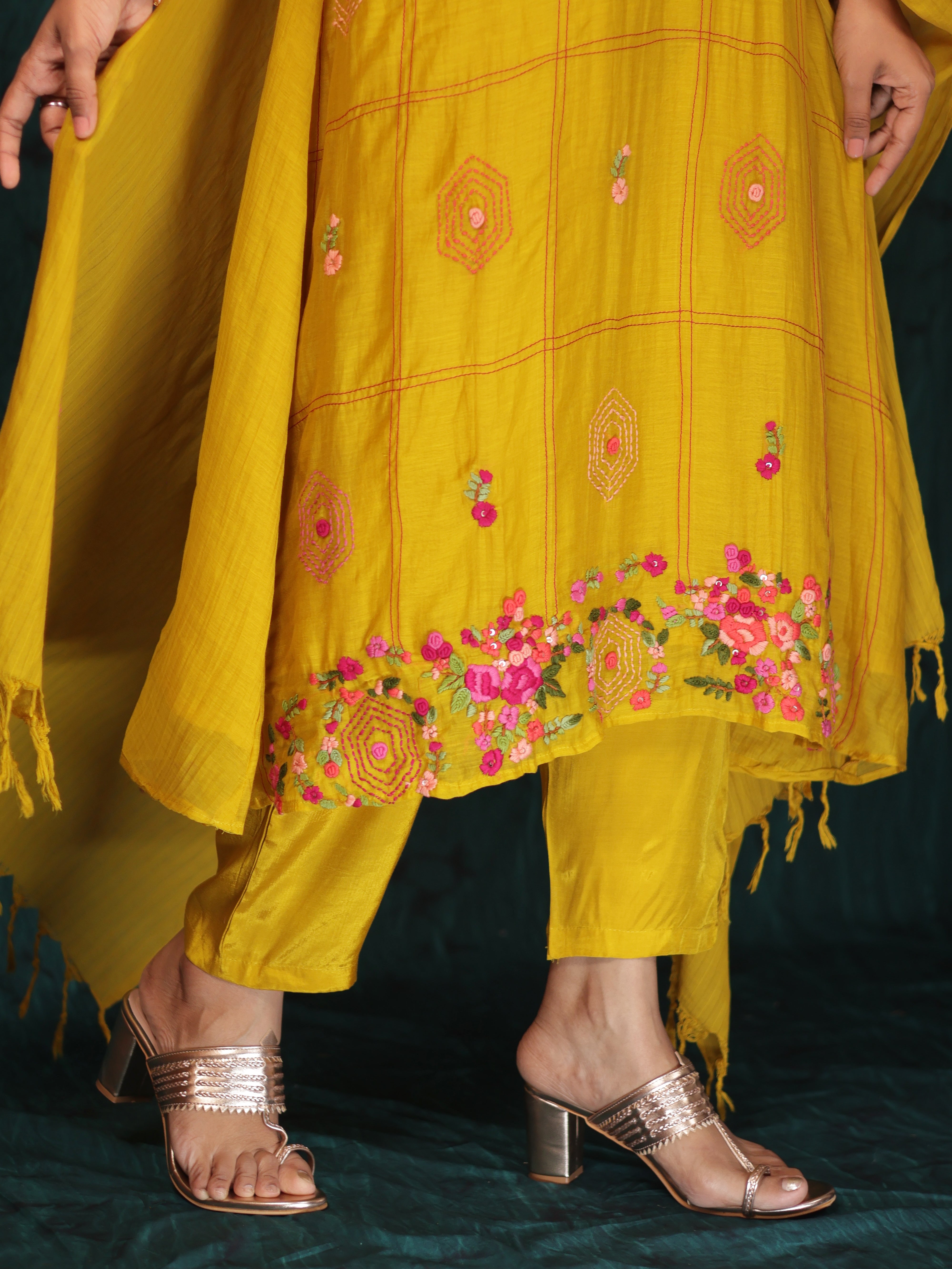 TAANA BAANA THREADWORK YELLOW MUL CHANDERI SUIT SET