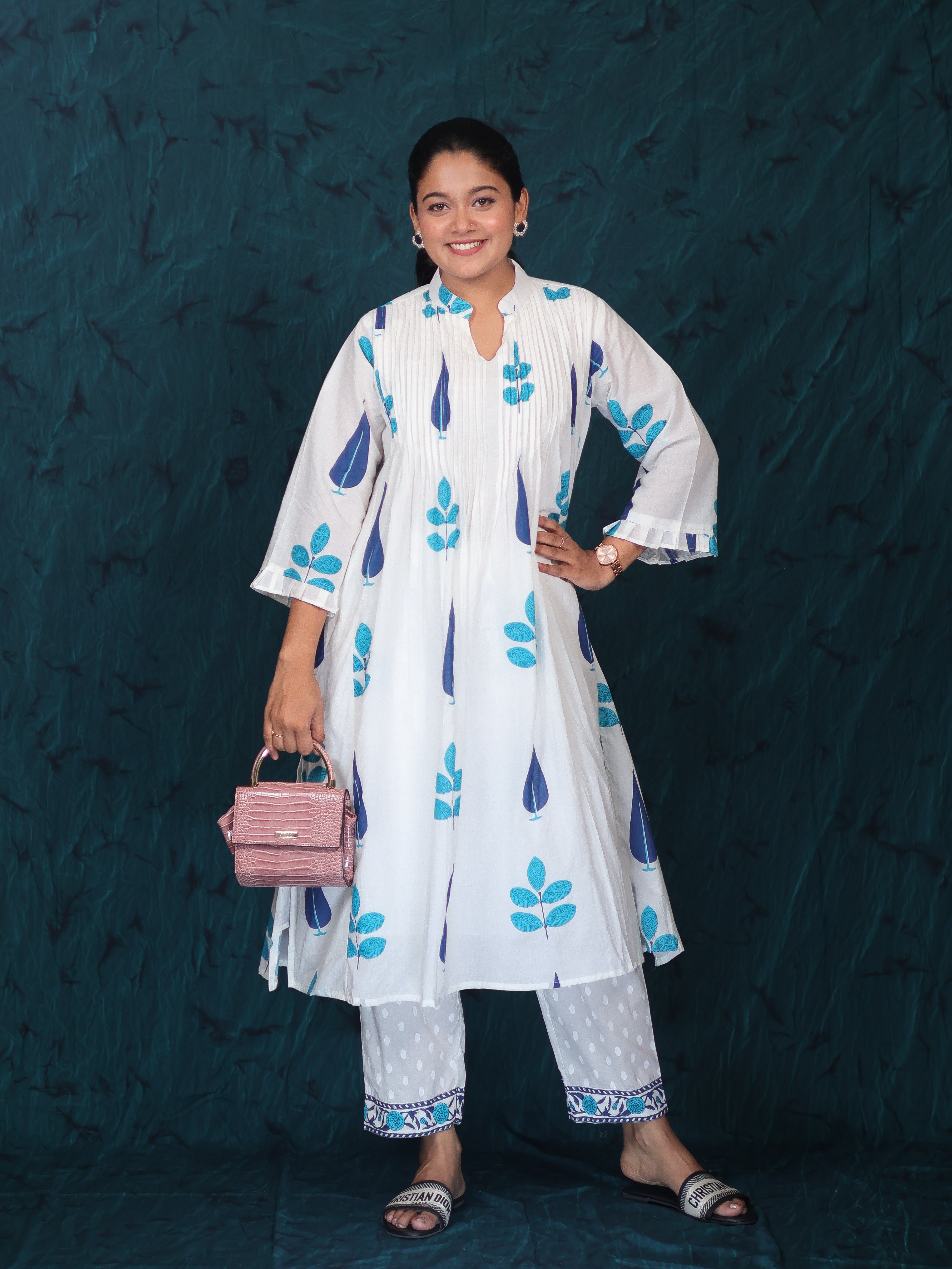 WHITE INDIGO HAND BLOCK PRINT MUL COTTON KURTA SET