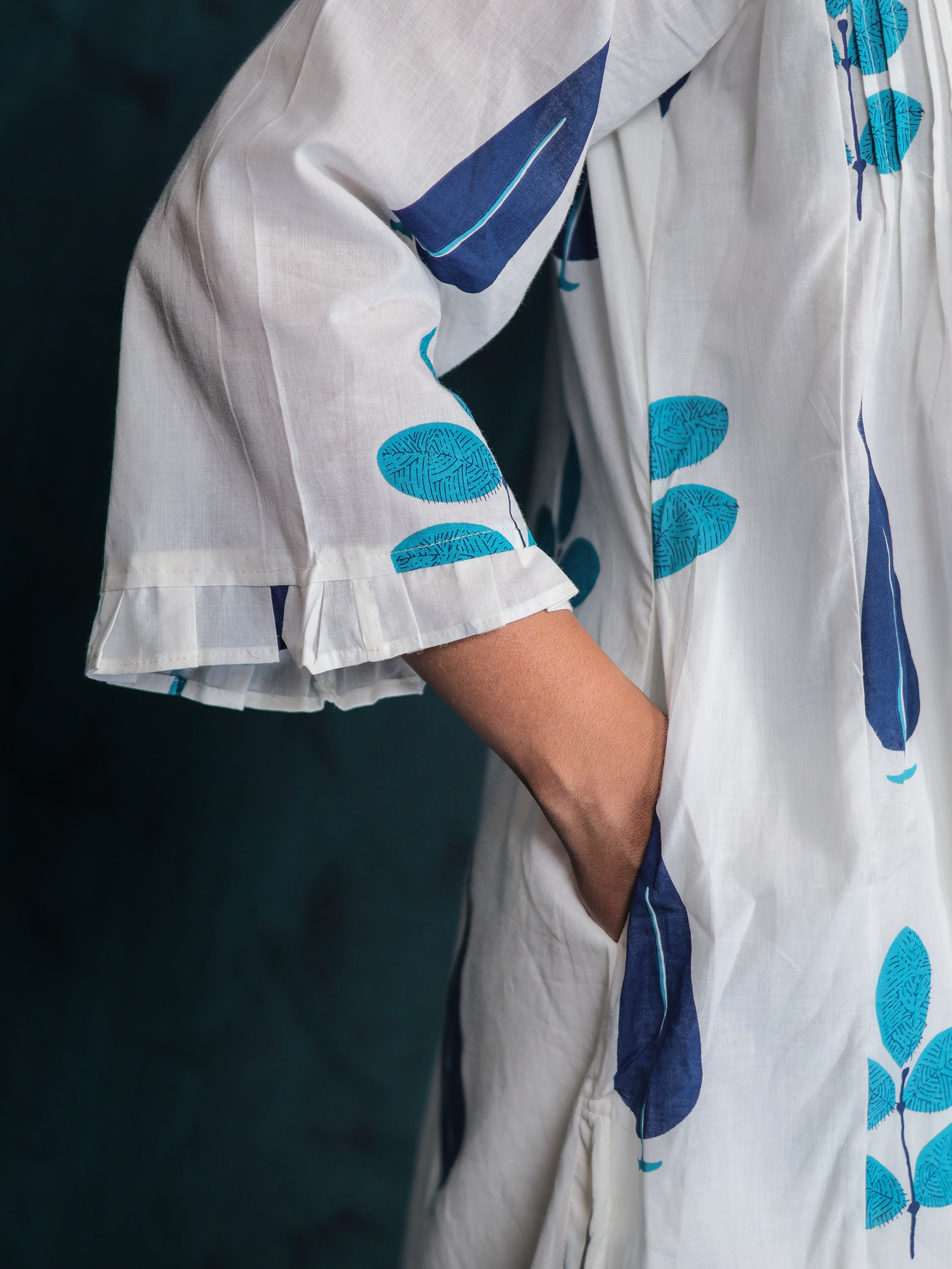 WHITE INDIGO HAND BLOCK PRINT MUL COTTON KURTA SET