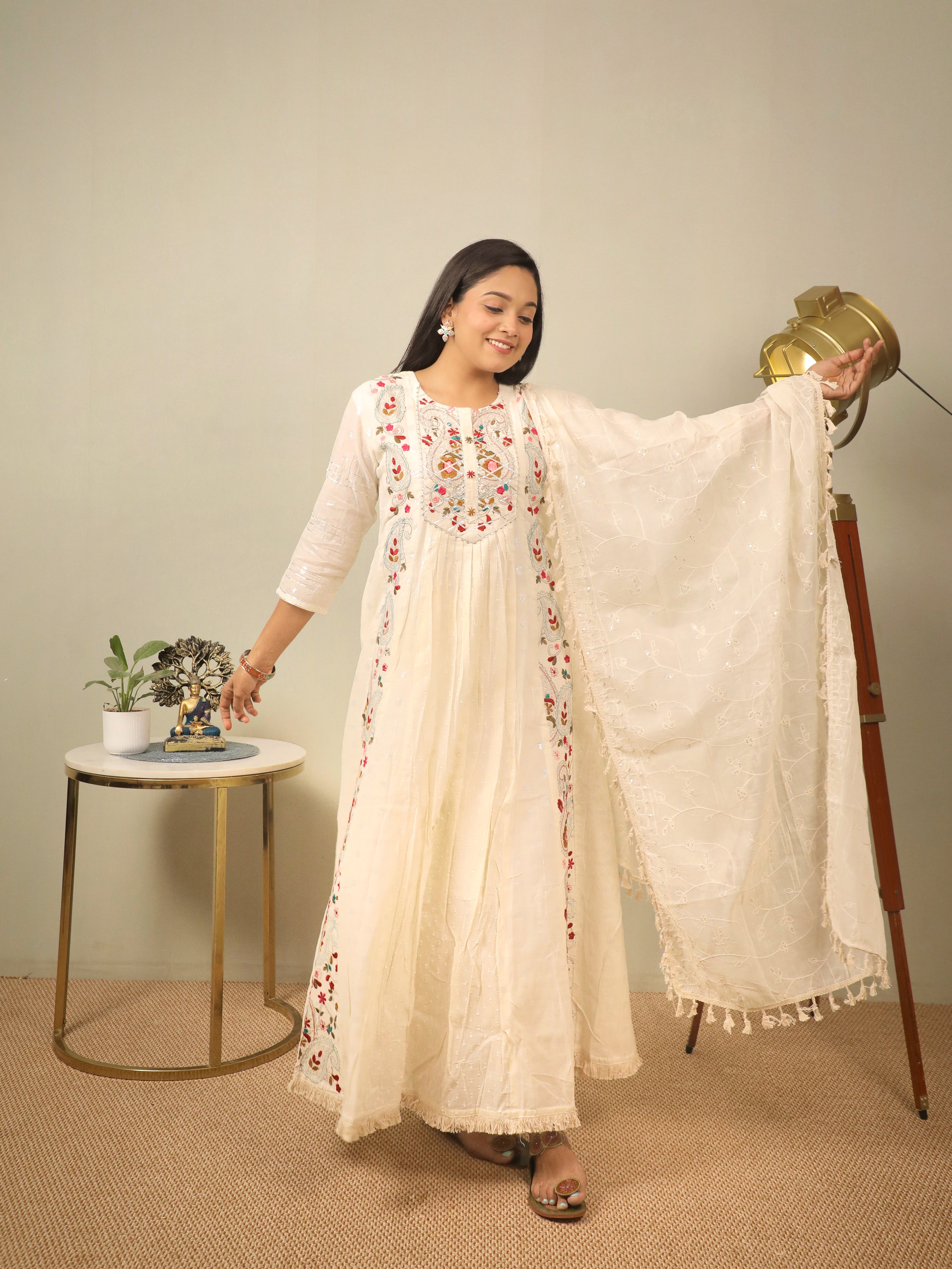 IVORY EMBROIDED ANARKALI SUIT SET