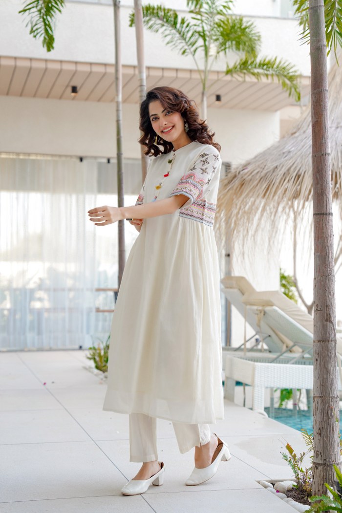 IVORY ELEGANCE EMBROIDERED COTTON A-LINE KURTA SET