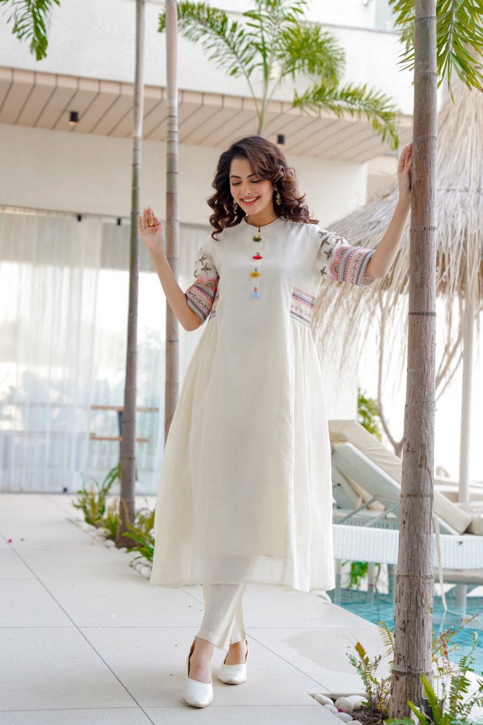 IVORY ELEGANCE EMBROIDERED COTTON A-LINE KURTA SET