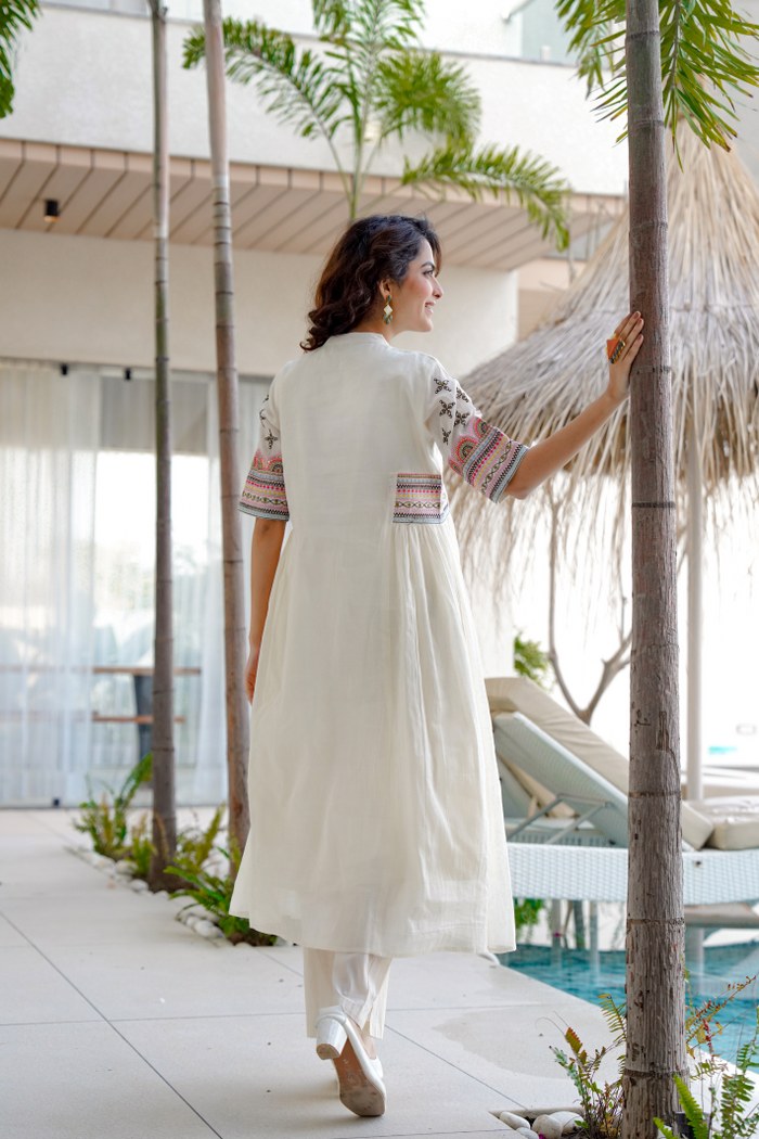 IVORY ELEGANCE EMBROIDERED COTTON A-LINE KURTA SET